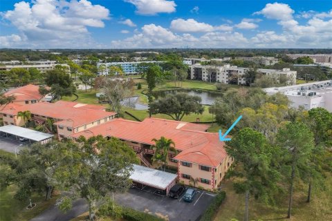Condo in Saint Petersburg, Florida, 2 bedrooms  № 2396207