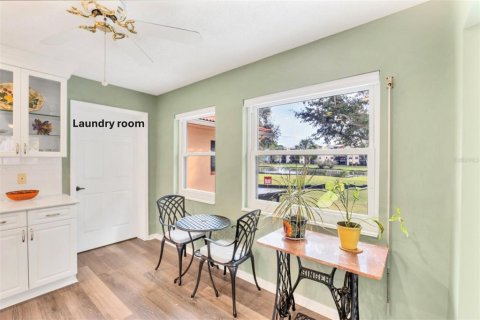 Condo in Saint Petersburg, Florida, 2 bedrooms  № 2396207 - photo 21