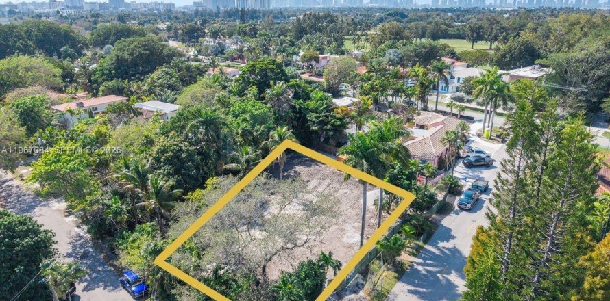 Дом в Майами-Бич, Флорида 5 спален, 336.86м2 № 2041942