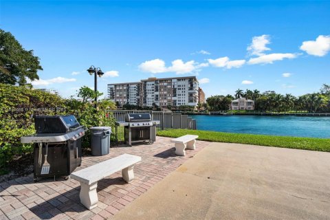 Condominio en venta en Lighthouse Point, Florida, 1 dormitorio, 83.61 m2 № 1847695 - foto 27