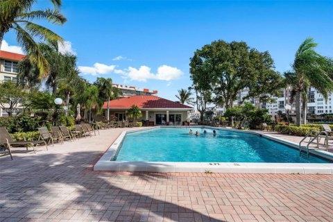 Condominio en venta en Lighthouse Point, Florida, 1 dormitorio, 83.61 m2 № 1847695 - foto 23