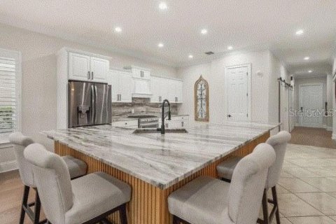 Villa ou maison à vendre à Kissimmee, Floride: 5 chambres, 433.3 m2 № 2400918 - photo 12