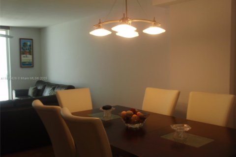 Condo in Miami Beach, Florida, 1 bedroom № 1818369 - photo 9