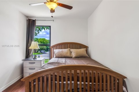 Touwnhouse à vendre à Pembroke Pines, Floride: 3 chambres, 136.75 m2 № 2249440 - photo 29