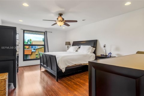 Touwnhouse à vendre à Pembroke Pines, Floride: 3 chambres, 136.75 m2 № 2249440 - photo 18