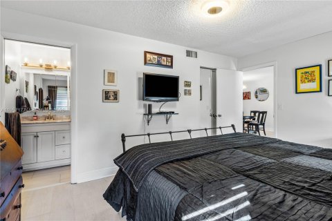 Купить кондоминиум в Лейк-Уорт, Флорида 2 спальни, 87.42м2, № 2011222 - фото 18