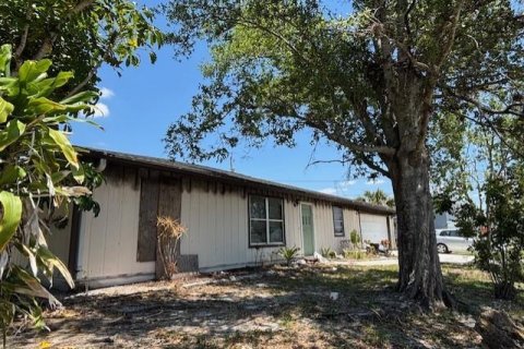 Casa en venta en Port Charlotte, Florida, 3 dormitorios, 196.02 m2 № 1824515 - foto 3
