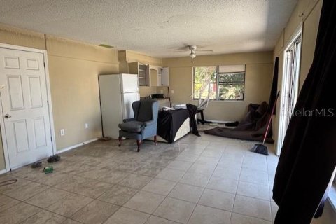 Casa en venta en Port Charlotte, Florida, 3 dormitorios, 196.02 m2 № 1824515 - foto 11