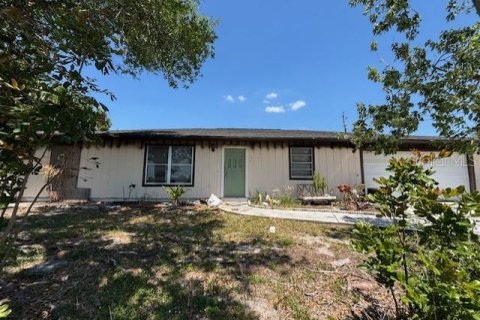 Casa en venta en Port Charlotte, Florida, 3 dormitorios, 196.02 m2 № 1824515 - foto 2