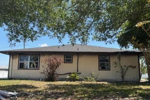 Casa en venta en Port Charlotte, Florida, 3 dormitorios, 196.02 m2 № 1824515 - foto 5