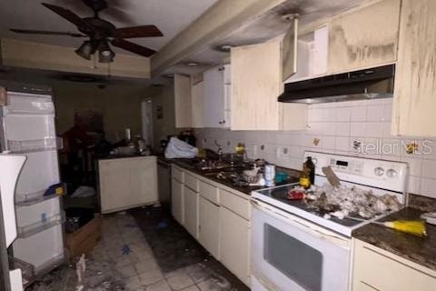 Casa en venta en Port Charlotte, Florida, 3 dormitorios, 196.02 m2 № 1824515 - foto 20