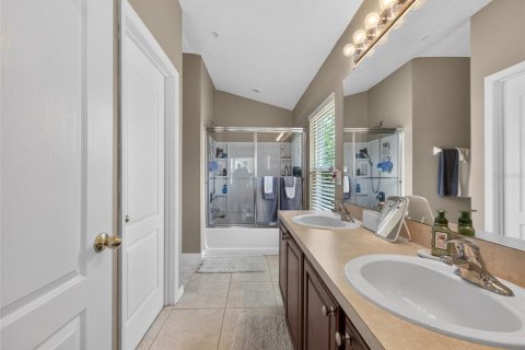 Condo in Sanford, Florida, 2 bedrooms  № 2091711 - photo 13