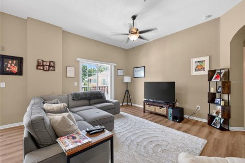 Condo in Sanford, Florida, 2 bedrooms  № 2091711 - photo 10