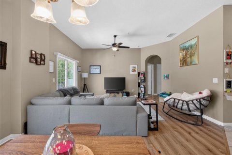 Condo in Sanford, Florida, 2 bedrooms  № 2091711 - photo 5
