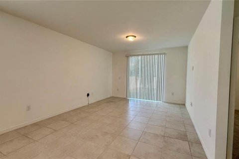 Villa ou maison à louer à Winter Haven, Floride: 3 chambres, 161.09 m2 № 2431138 - photo 25
