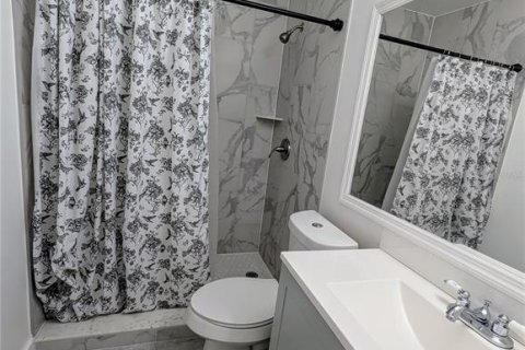 Touwnhouse à louer à Tampa, Floride: 3 chambres, 147.53 m2 № 2431883 - photo 17