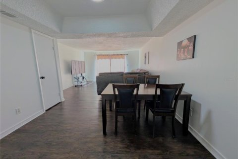 Touwnhouse à louer à Tampa, Floride: 3 chambres, 147.53 m2 № 2431883 - photo 5