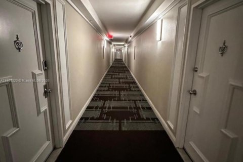 Купить кондоминиум в Майами-Бич, Флорида 2 спальни, 110.55м2, № 1893033 - фото 26