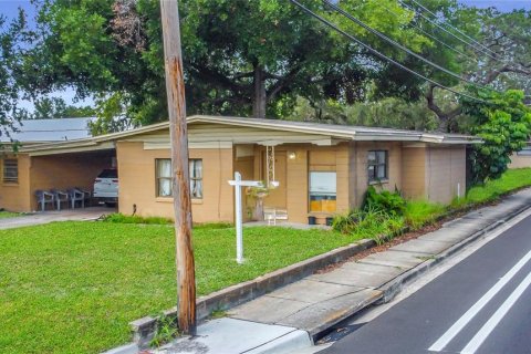 House in Sanford, Florida 3 bedrooms, 163.32 sq.m. № 1841412 - photo 1