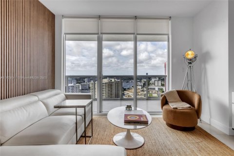 Copropriété à vendre à Hallandale Beach, Floride: 2 chambres, 145.95 m2 № 1954765 - photo 30