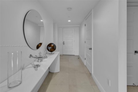 Copropriété à vendre à Hallandale Beach, Floride: 2 chambres, 145.95 m2 № 1954765 - photo 22