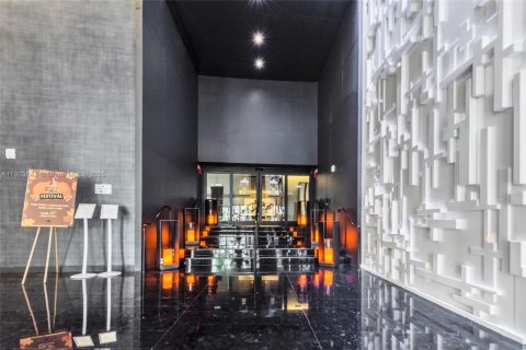 Copropriété à vendre à Hallandale Beach, Floride: 2 chambres, 145.95 m2 № 1954765 - photo 9