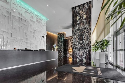 Copropriété à vendre à Hallandale Beach, Floride: 2 chambres, 145.95 m2 № 1954765 - photo 10