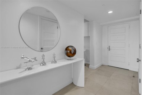 Copropriété à vendre à Hallandale Beach, Floride: 2 chambres, 145.95 m2 № 1954765 - photo 23