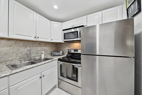 Copropriété à louer à Boca Raton, Floride: 1 chambre, 65.22 m2 № 2086077 - photo 5
