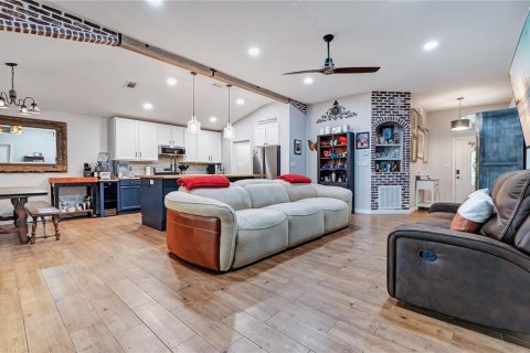 Villa ou maison à vendre à Tavares, Floride: 3 chambres, 149.85 m2 № 2377495 - photo 5