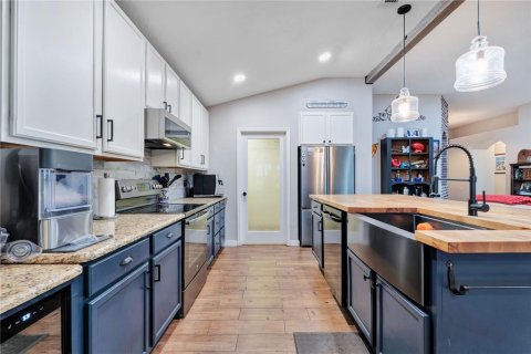 Villa ou maison à vendre à Tavares, Floride: 3 chambres, 149.85 m2 № 2377495 - photo 11