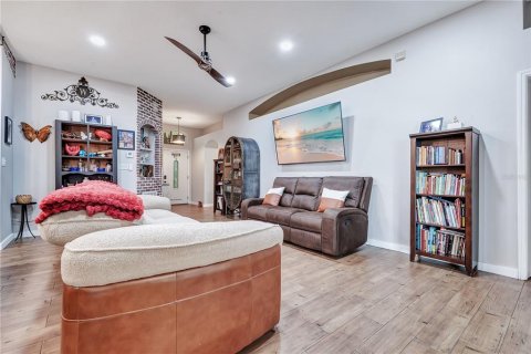 Villa ou maison à vendre à Tavares, Floride: 3 chambres, 149.85 m2 № 2377495 - photo 7