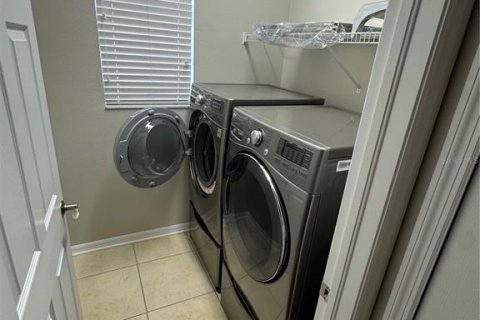 Touwnhouse à vendre à Tampa, Floride: 3 chambres, 201.23 m2 № 1785495 - photo 8