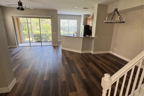 Touwnhouse à vendre à Tampa, Floride: 3 chambres, 201.23 m2 № 1785495 - photo 5