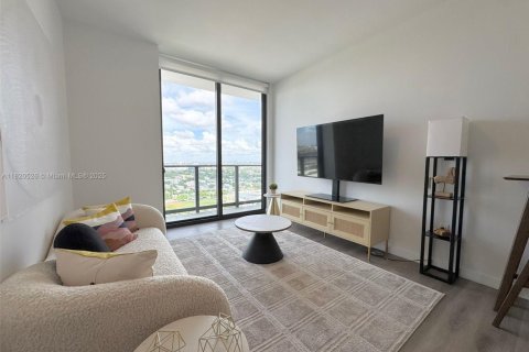 Apartment in Miami, Florida 1 bedroom, 60.67 sq.m. № 1937501 - photo 13