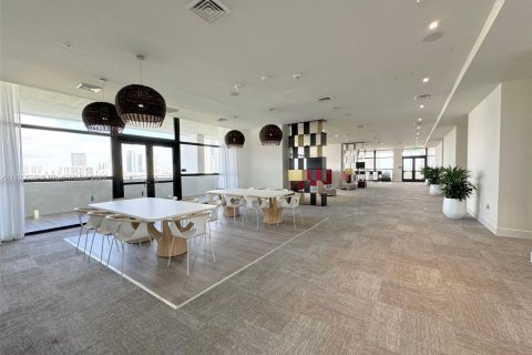 Apartment in Miami, Florida 1 bedroom, 60.67 sq.m. № 1937501 - photo 15