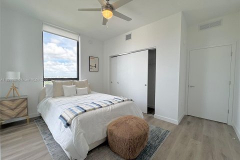 Apartment in Miami, Florida 1 bedroom, 60.67 sq.m. № 1937501 - photo 10