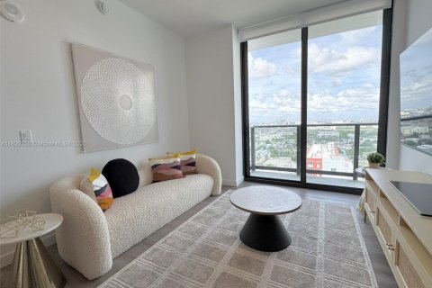 Apartamento en alquiler en Miami, Florida, 1 dormitorio, 60.67 m2 № 1937501 - foto 7