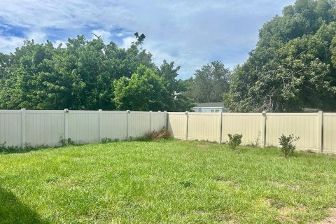House in Davenport, Florida 4 bedrooms, 148.83 sq.m. № 1902793 - photo 4