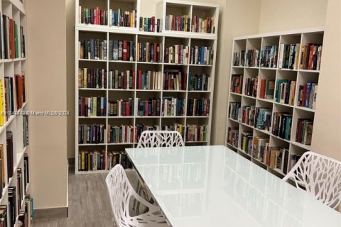 Купить кондоминиум в Холливуд, Флорида 2 спальни, 111.2м2, № 1980125 - фото 6