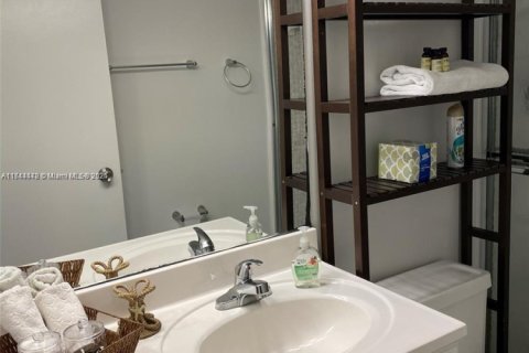 Купить кондоминиум в Холливуд, Флорида 2 спальни, 111.2м2, № 1980125 - фото 9