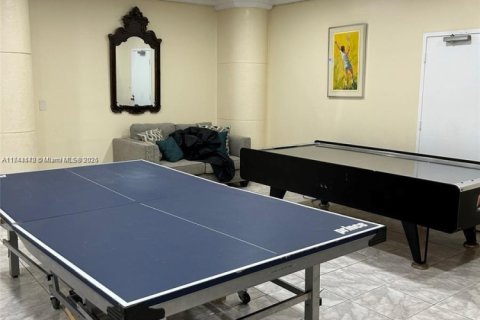 Купить кондоминиум в Холливуд, Флорида 2 спальни, 111.2м2, № 1980125 - фото 4