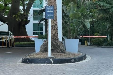 Condominio en venta en Miami, Florida, 2 dormitorios, 88.07 m2 № 1706811 - foto 20
