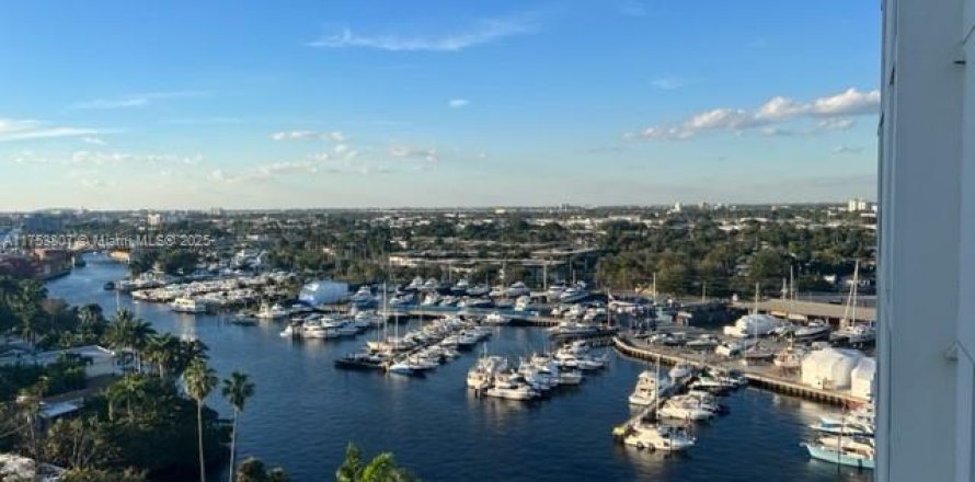 Condominio en Miami, Florida, 2 dormitorios  № 1706811