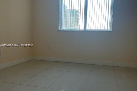 Condominio en venta en Miami, Florida, 2 dormitorios, 88.07 m2 № 1706811 - foto 14