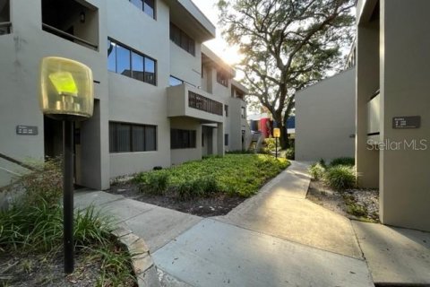 Propiedad comercial en venta en Tampa, Florida, 117.06 m2 № 1273003 - foto 14