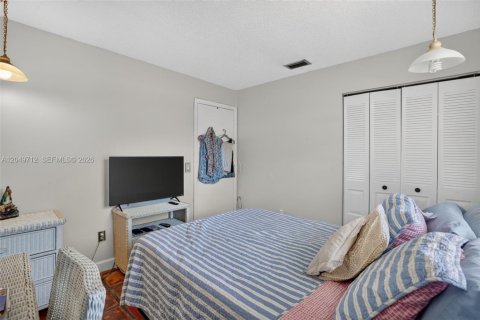 Купить кондоминиум в Майами, Флорида 3 спальни, 99.41м2, № 2270819 - фото 21