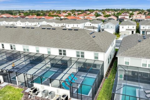 Townhouse in Davenport, Florida 5 bedrooms, 212.1 sq.m. № 1514597 - photo 9