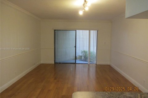 Condominio en alquiler en Doral, Florida, 1 dormitorio, 65.96 m2 № 1953865 - foto 19