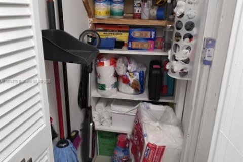 Adosado en venta en Sunrise, Florida, 2 dormitorios, 132.66 m2 № 1925814 - foto 24